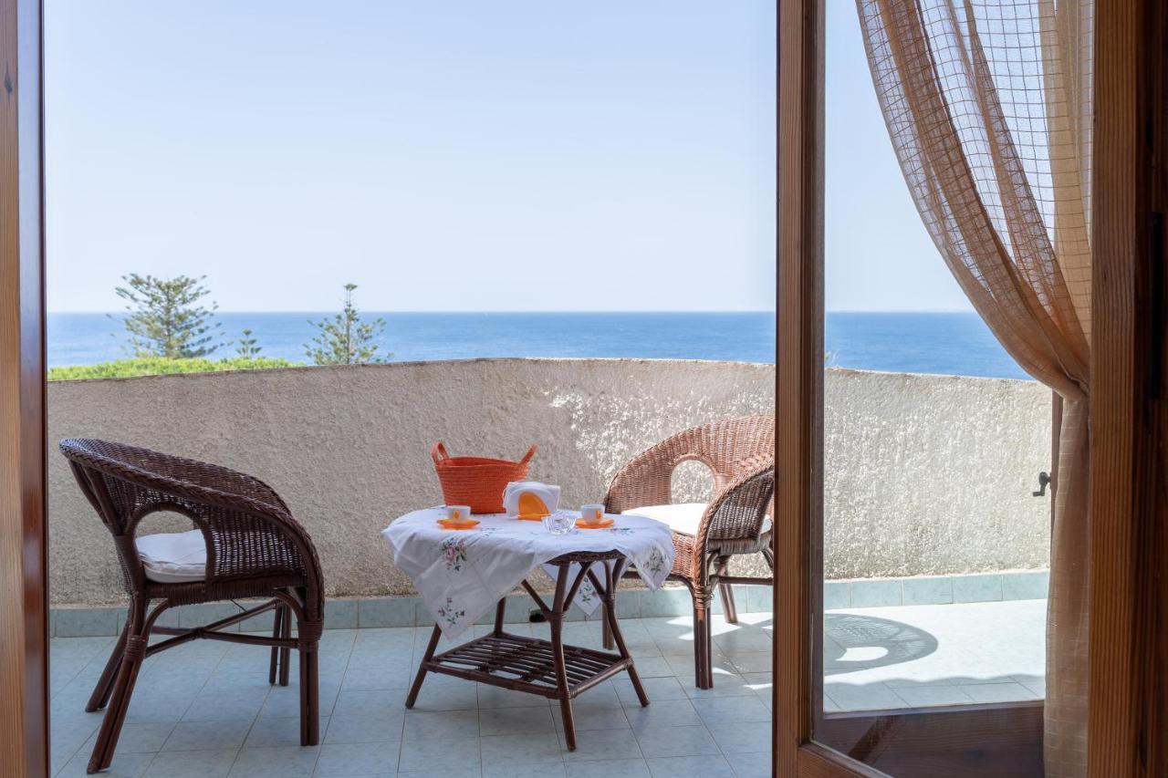 Terrazza Sul Plemmirio Bed & Breakfast Syracuse Bagian luar foto